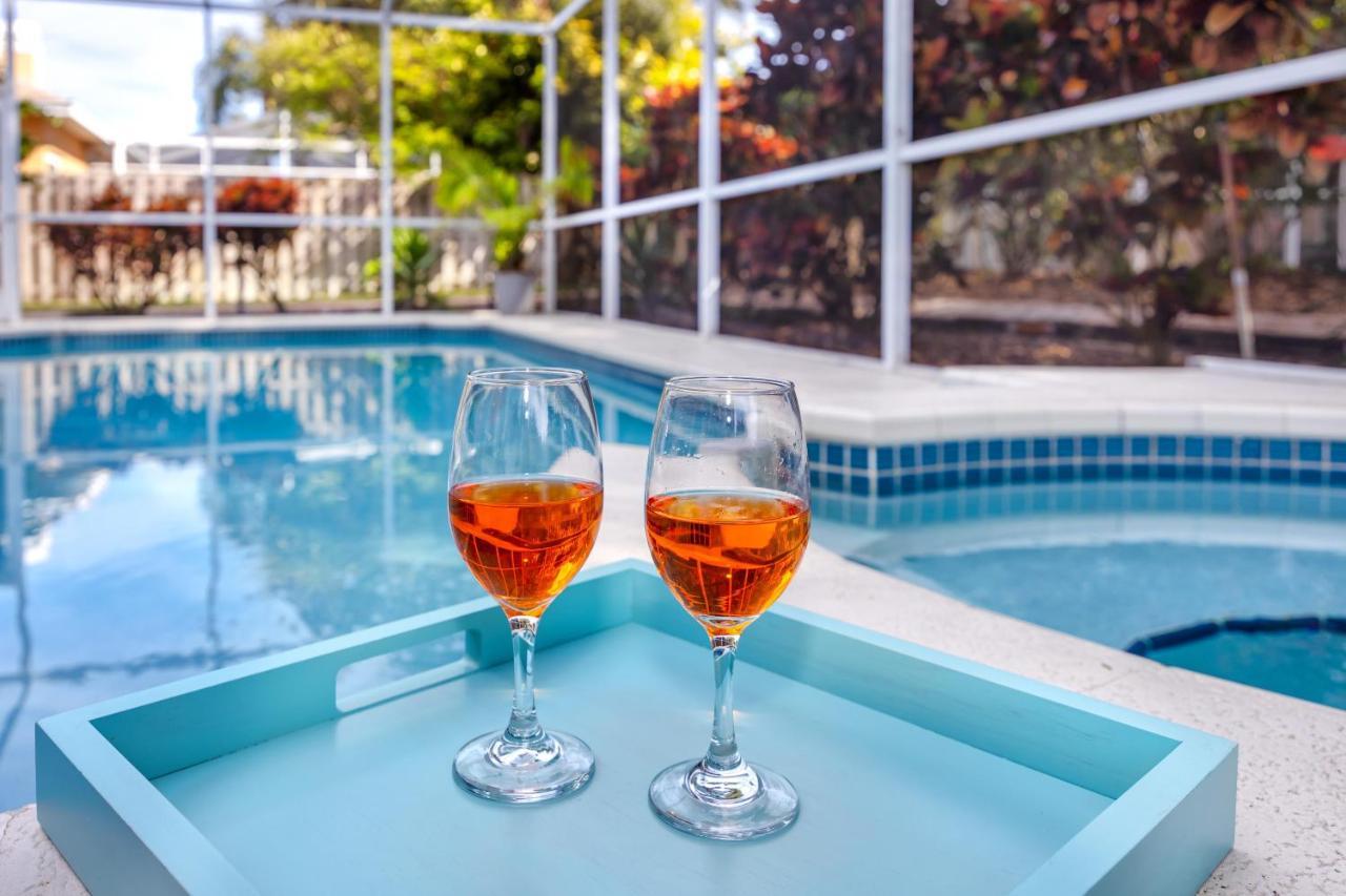 Palm Harbor Paradise - Lovely Home With Pool & Hot Tub Екстериор снимка