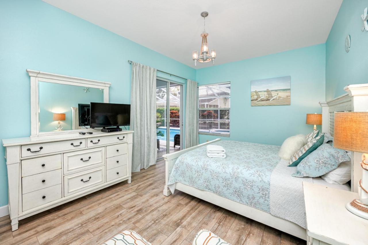 Palm Harbor Paradise - Lovely Home With Pool & Hot Tub Екстериор снимка